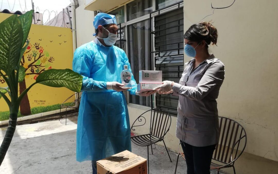 Loto realiza donaciones a albuergues de adultos mayores