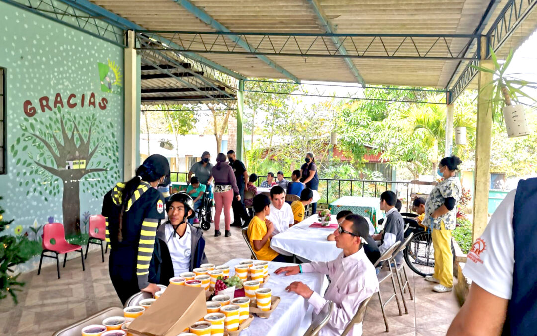 Loto celebra el Día del Voluntario repartiendo alegría y esperanza