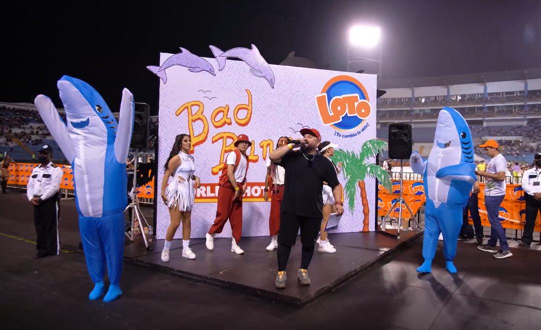 Toda una fiesta y diversión se vivió en el concierto de Bad Bunny