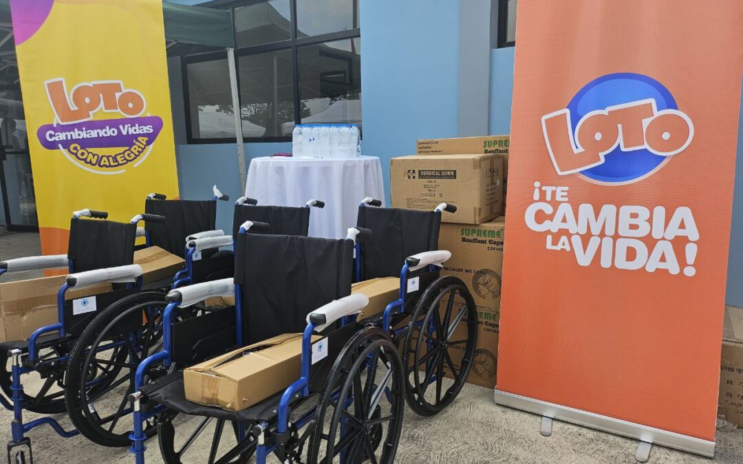 Loto entrega donación al  Hospital Policlínico de Siguatepeque