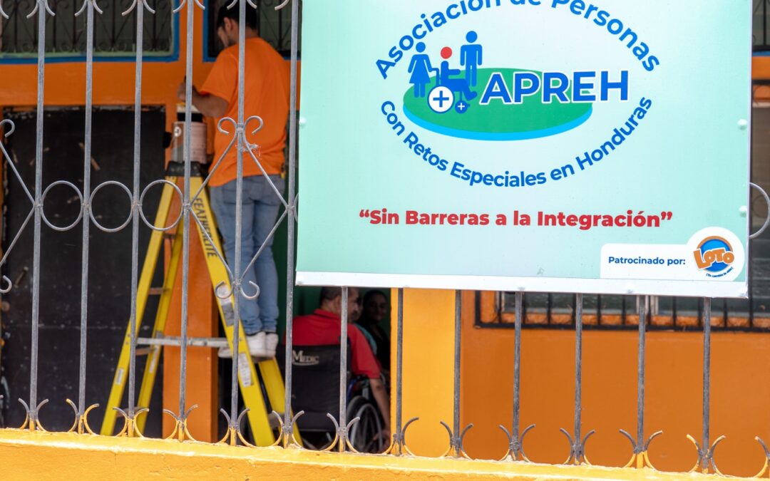 Un acto de solidaridad que devuelve esperanza Loto cambiando vidas con alegría llena de color la sede de apreh