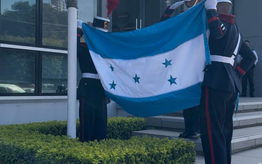 LOTO celebra el Día de la Bandera Nacional y da inicio al Mes Patrio 2025